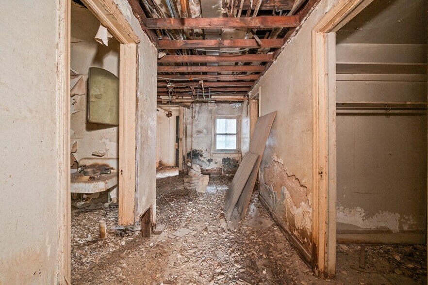 More Photos Of 2301 Maryland Ave, Baltimore Apartments For Sale
