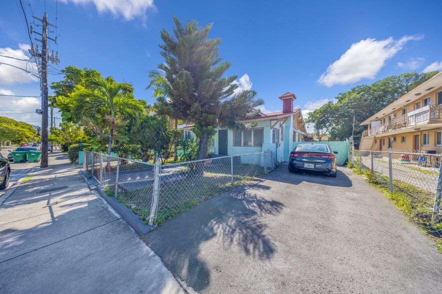 More Photos Of 1334 SW 4th St, Miami Apartments For Sale