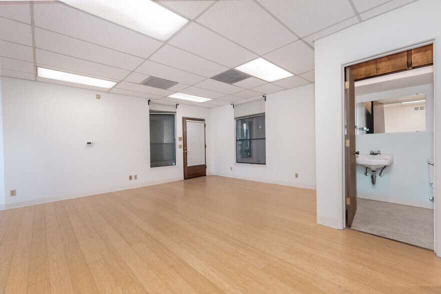 More Photos Of 741-749 Maltman Dr, Grass Valley Office For Sale