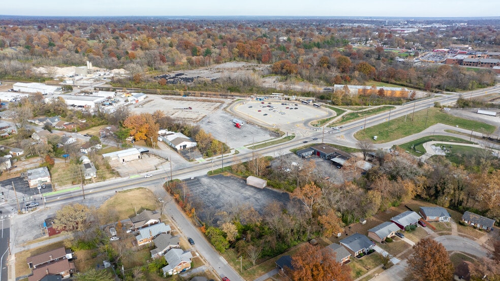 More Photos Of 7014 Saint Charles Rock Rd, Saint Louis Land For Sale