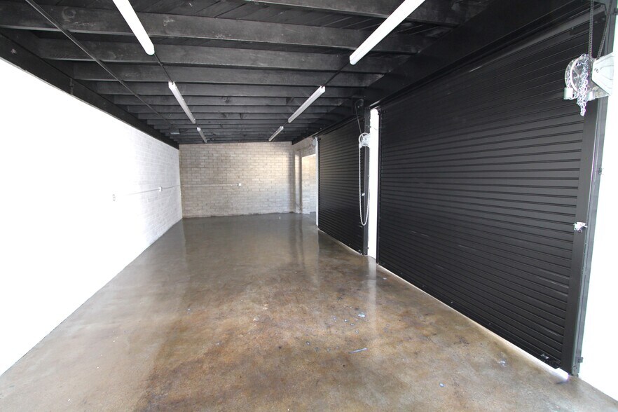 More Photos Of 521 Commercial St, Glendale Warehouse For Lease