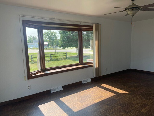 More Photos Of 7554 State Highway 42 57, Sturgeon Bay Flex For Sale