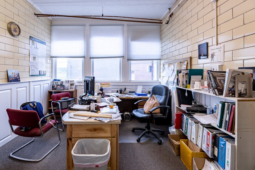 More Photos Of 1139-1143 Clark Pond Rd, North Haverhill Manufacturing For Sale