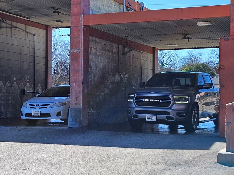 More Photos Of 1610 Callaghan Rd, San Antonio Carwash For Sale