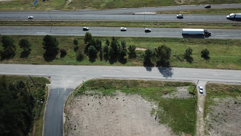 More Photos Of 844 Interstate 45, Huntsville Land For Lease