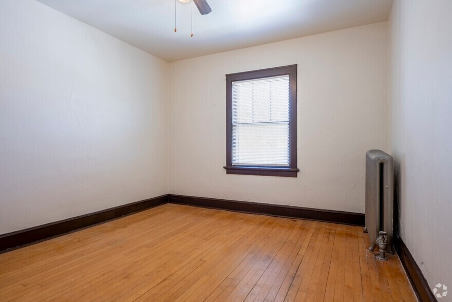 More Photos Of 2821 Monroe St, Madison Apartments For Sale