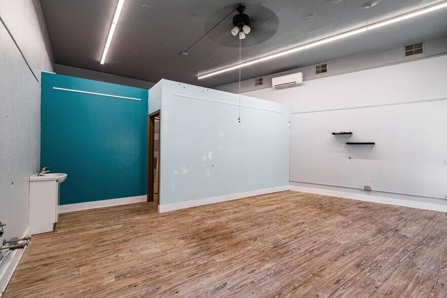 More Photos Of 111 5th Ave S, La Crosse General Retail For Lease