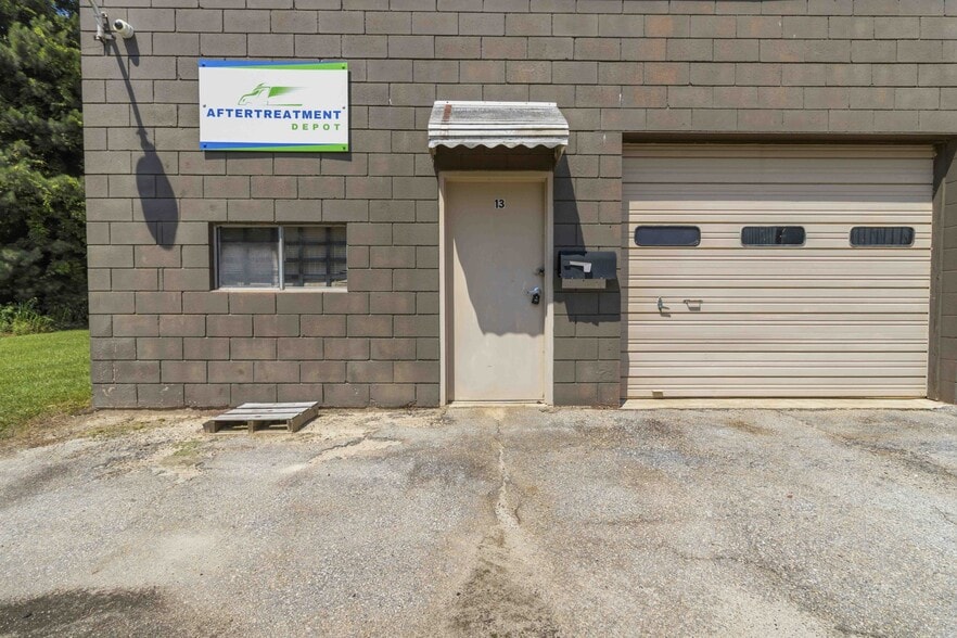 More Photos Of 13 Alexander St, Winder Land For Sale