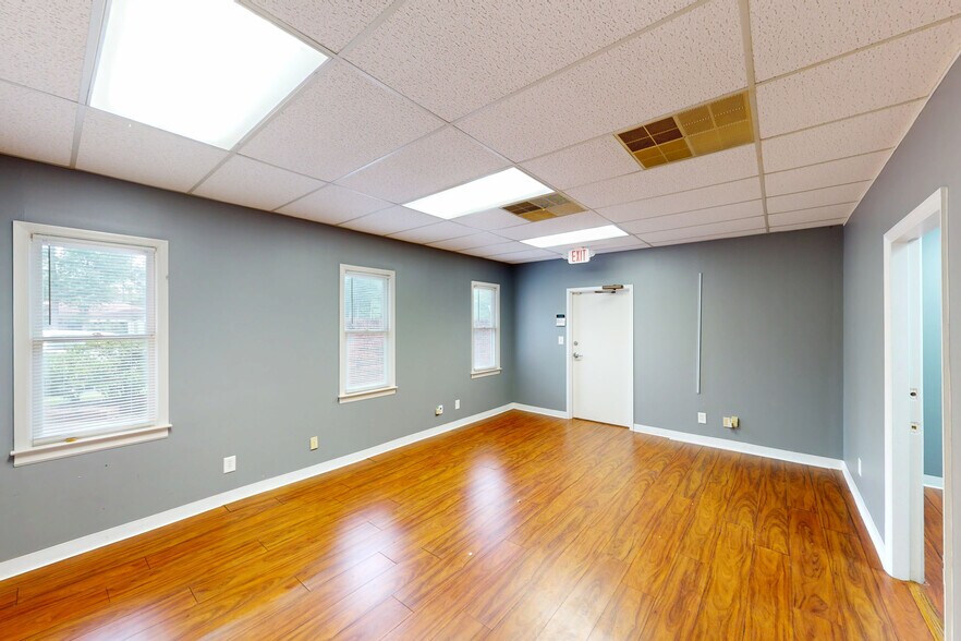 More Photos Of 320 Winn Way, Decatur Medical For Lease