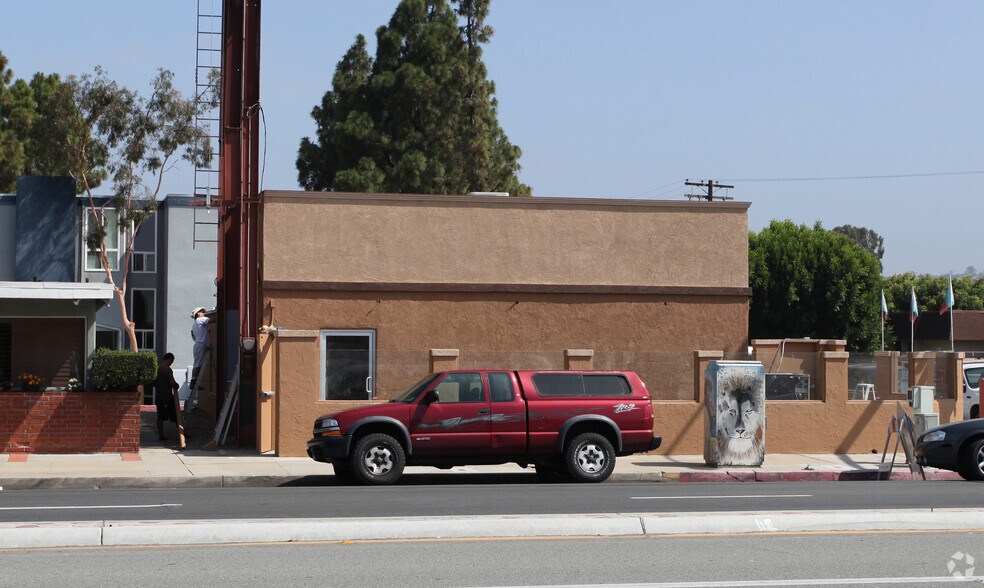 More Photos Of 6548 El Cajon Blvd, San Diego Freestanding For Lease