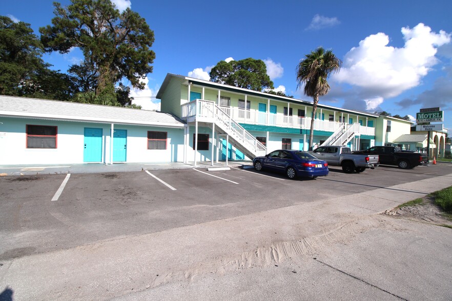 Primary Photo Of 6434 US Highway 19, New Port Richey Hotel For Sale