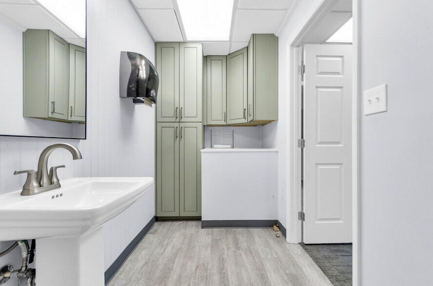 More Photos Of , Inman Unknown For Sale