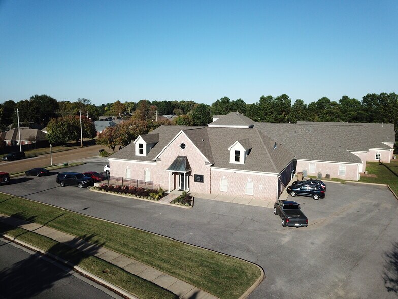 More Photos Of 1316 Hardwood Trl, Cordova Office For Lease