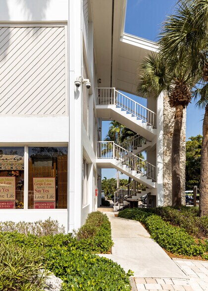 More Photos Of 31 Ocean Reef Dr, Key Largo Office For Sale