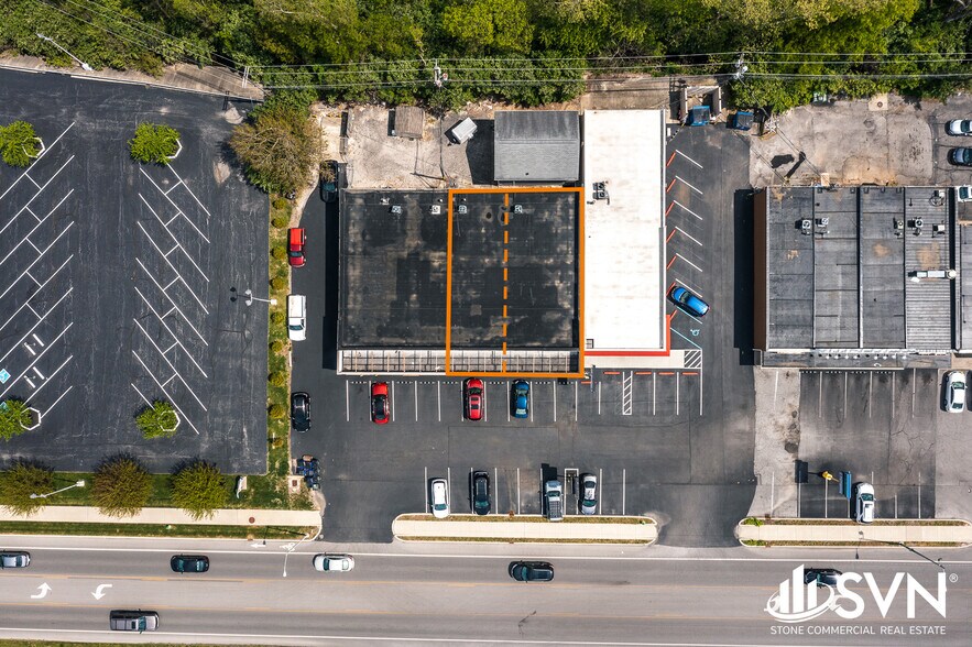 More Photos Of 365-373 Southland Dr, Lexington Freestanding For Lease