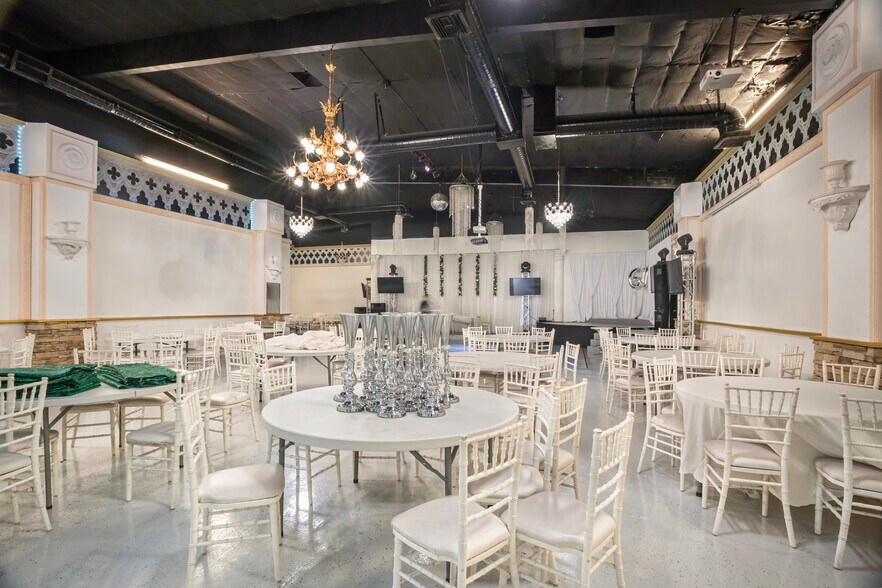 Primary Photo Of 3400 W Washington Blvd, Los Angeles Storefront Retail Office For Lease