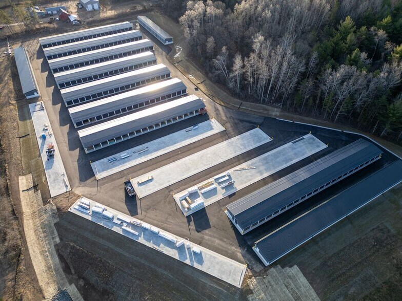 More Photos Of 4155 Old Town Hall Rd, Eau Claire Self Storage For Sale