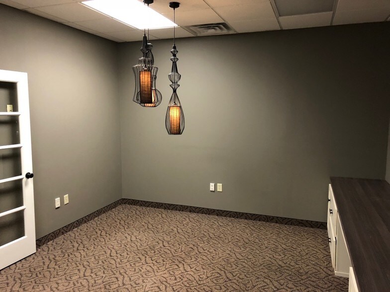 More Photos Of 1200 Hosford St, Hudson Office For Lease