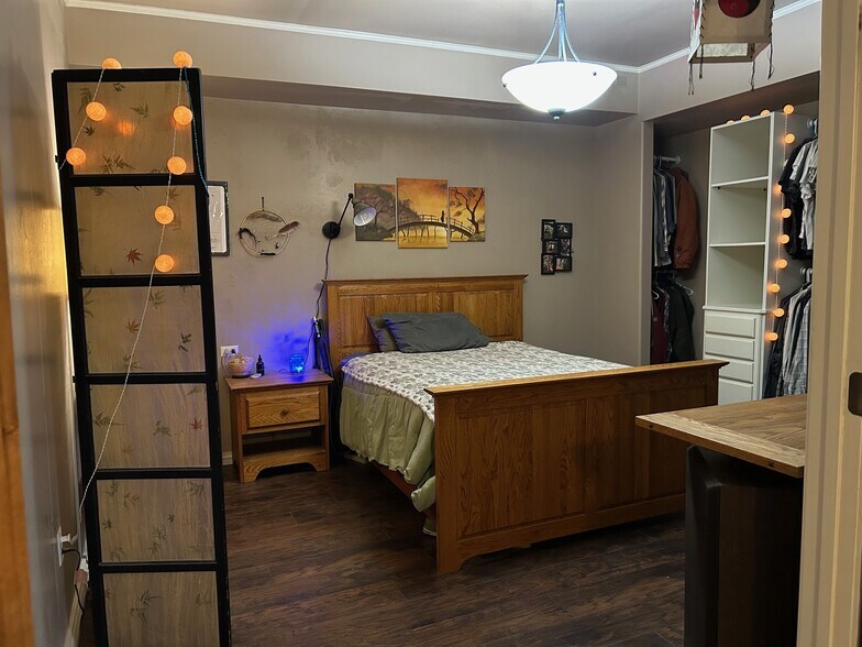 More Photos Of 135-145 Cleveland Ave, Loveland Warehouse For Sale