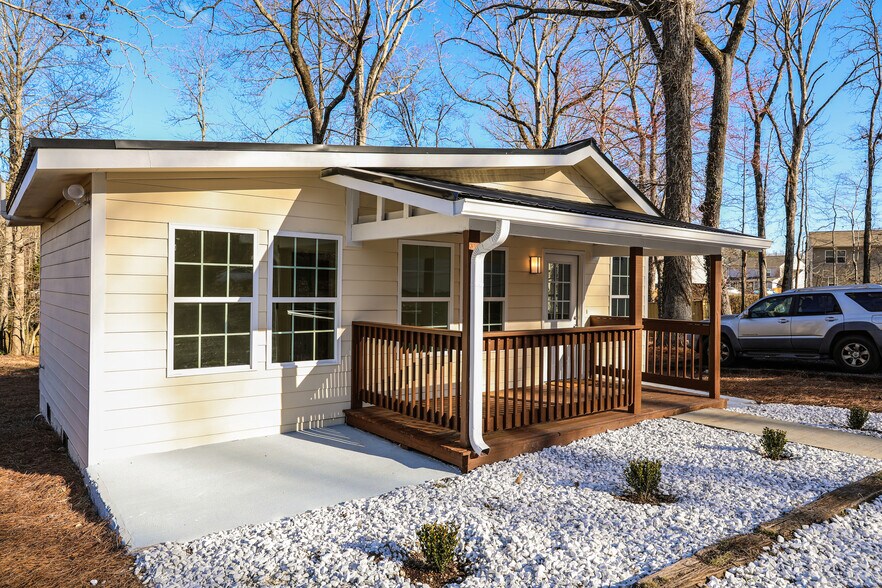 More Photos Of 643 Highway 9 S, Dawsonville Office Residential For Sale