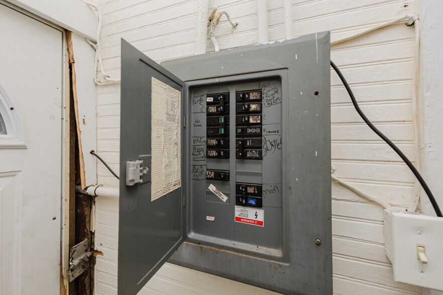 More Photos Of 123 E Madison Ave, Arkansas City Apartments For Sale