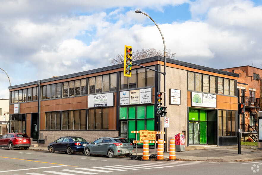 Primary Photo Of 7199 Boul Saint-Michel, Montréal Storefront Retail Office For Sale