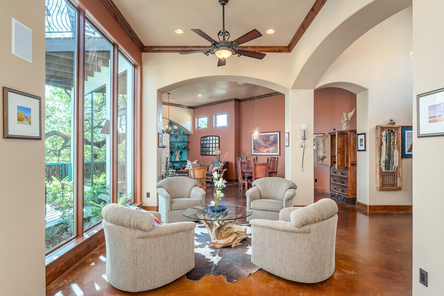 More Photos Of 1300 Bluff St, Austin Flex For Sale