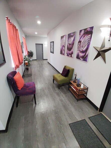 More Photos Of 2217-2223 10th St, Sacramento Storefront Retail Office For Sale