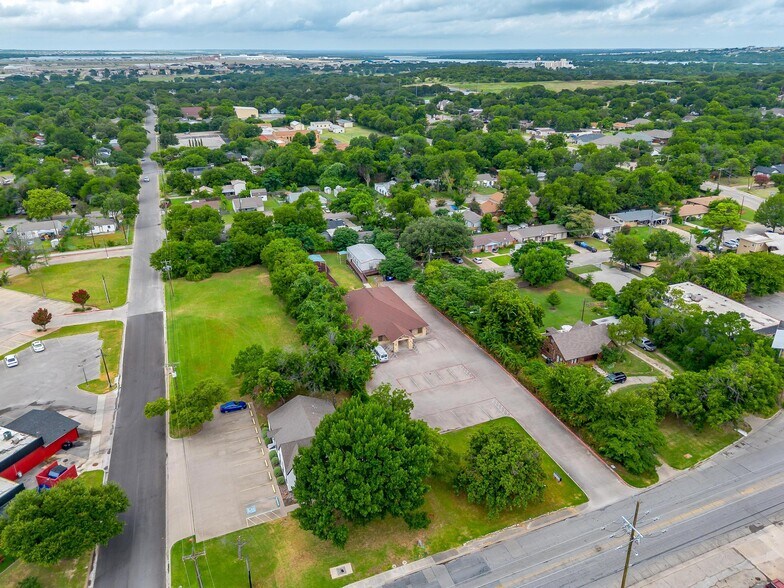 More Photos Of 905 Roberts Cut Off Rd, River Oaks Office For Sale