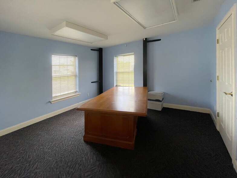 More Photos Of 3370 Agricultural Center Dr, Saint Augustine Warehouse For Lease