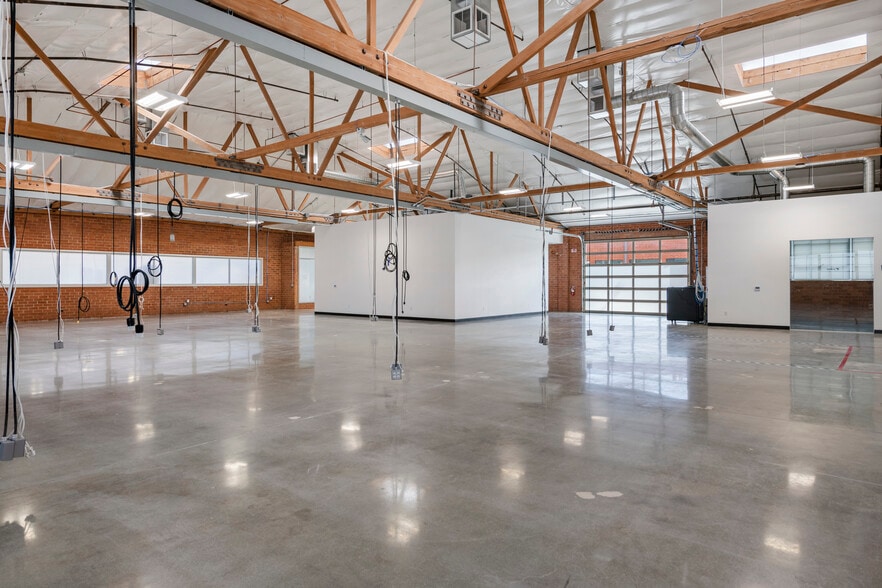 More Photos Of 12831 Weber Way, Hawthorne Unknown For Lease