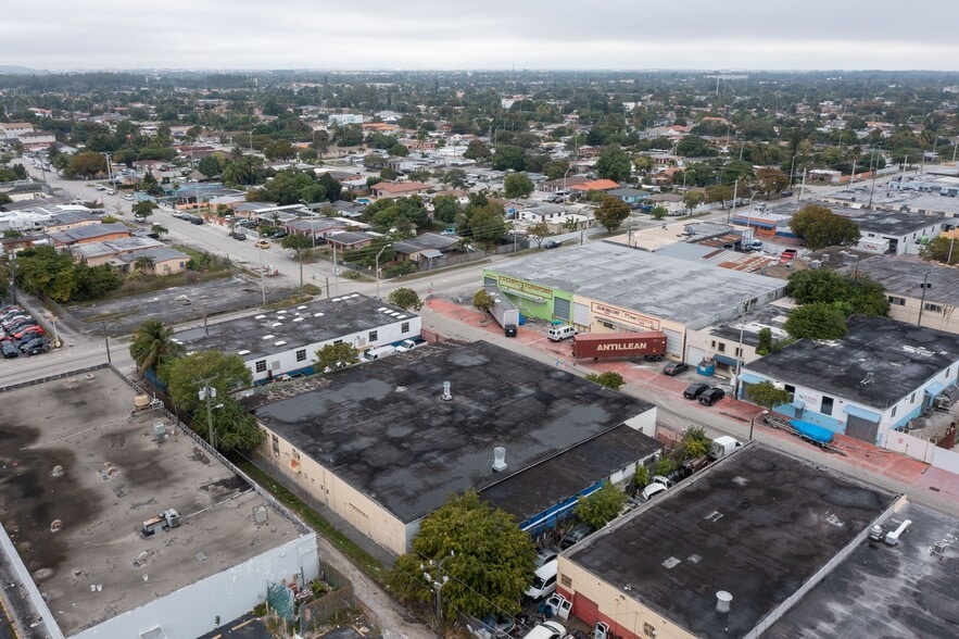 More Photos Of 1040 E 26th St, Hialeah Warehouse For Sale