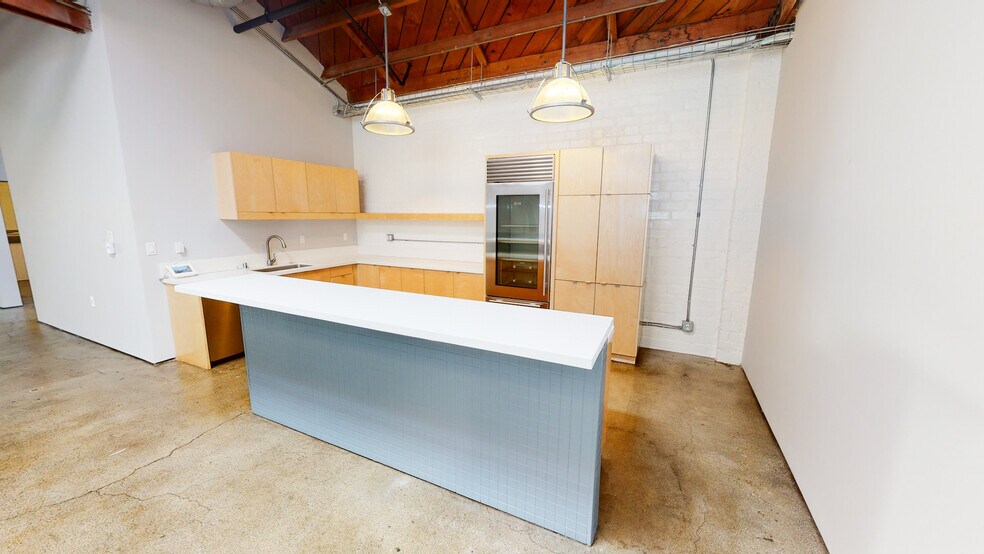 More Photos Of 1735-1739 Berkeley St, Santa Monica Loft Creative Space For Lease