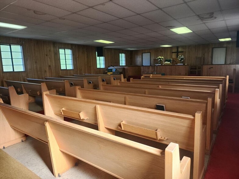 More Photos Of 105 Smith St, Beckley Religious Facility For Sale