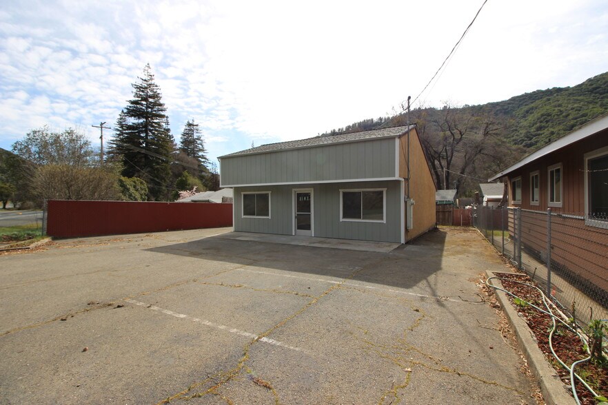 More Photos Of 5147 W Hwy 20, Upper Lake Freestanding For Sale