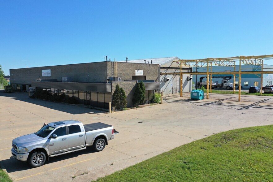 More Photos Of 7410 68th Ave NW, Edmonton Manufacturing For Sale