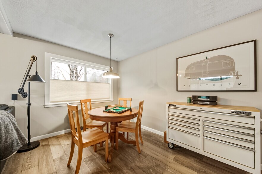 More Photos Of 798 Route 100, Wilmington Flex For Sale