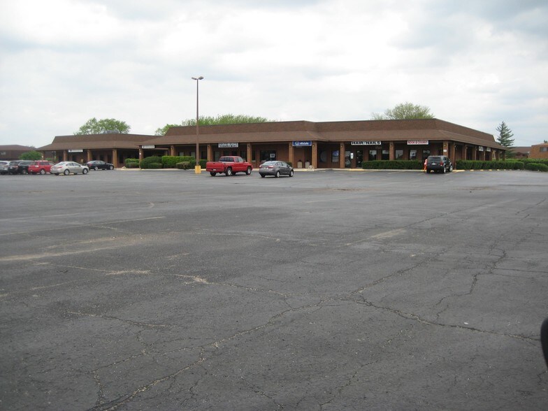 More Photos Of 1005 W Laraway Rd, New Lenox Medical For Lease