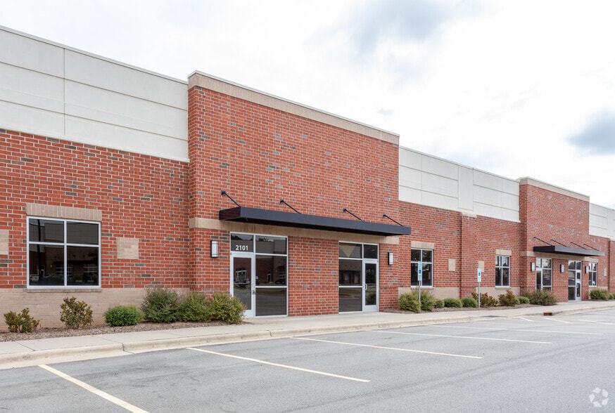 More Photos Of 2041 Energy Dr, Apex Unknown For Sale