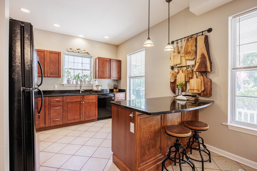 More Photos Of 166 N Main St, Fairport Apartments For Sale