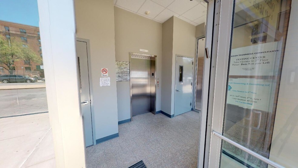 More Photos Of 6921 164th St, Fresh Meadows Medical For Lease