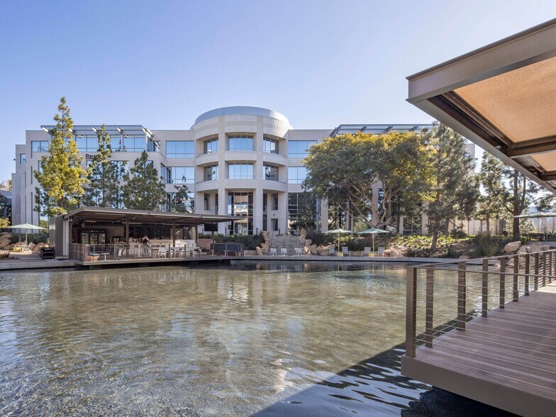 More Photos Of 4435 Eastgate Mall, San Diego Unknown For Lease