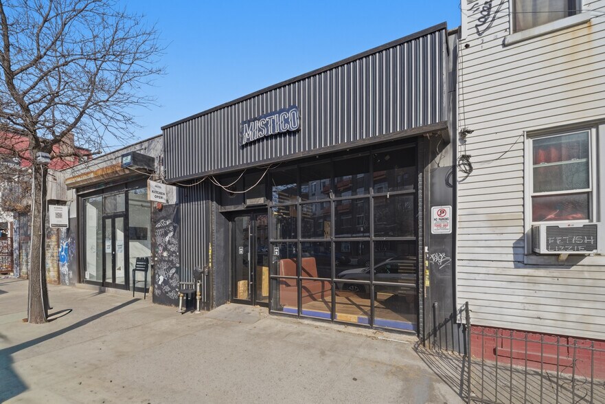 More Photos Of 1059 Flushing Ave, Brooklyn Warehouse For Lease