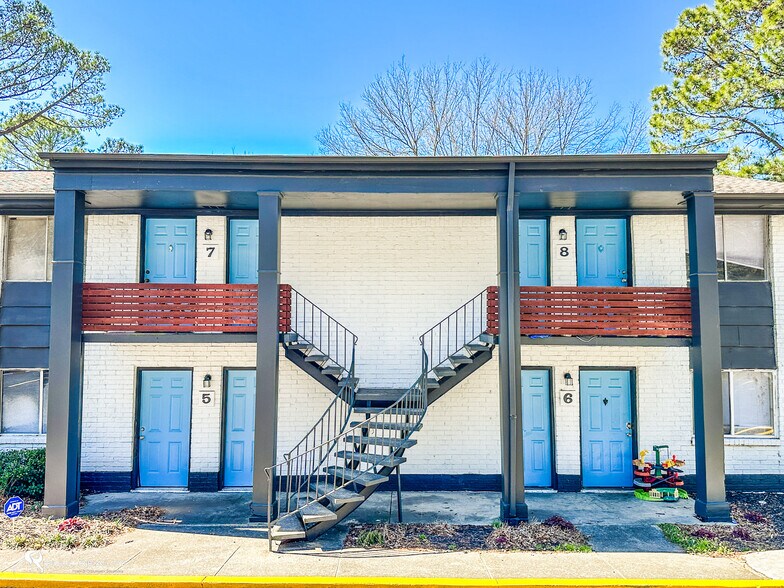 More Photos Of 4663 Waldrop Dr, Forest Park Apartments For Sale