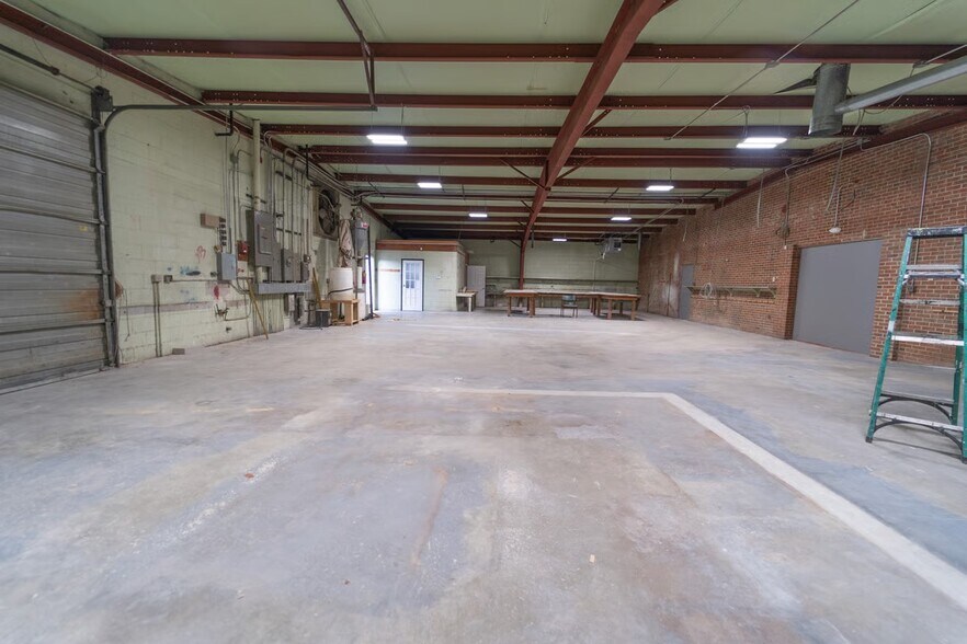 More Photos Of 1002 Walton Way, Augusta Research And Development For Sale