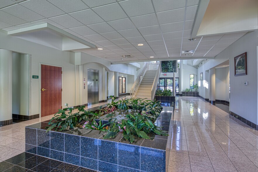 More Photos Of 804 Omni Blvd, Newport News Medical For Lease