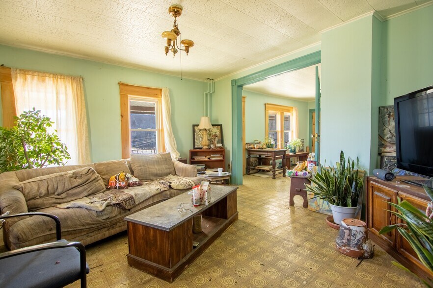 More Photos Of 263 Como Rd, Lake Como Specialty For Sale