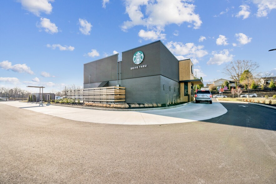 More Photos Of 4614 Penn Ave, Sinking Spring Restaurant For Sale