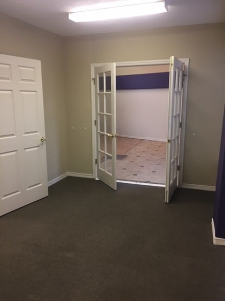More Photos Of Charles R Beall Blvd, DeBary Office For Sale