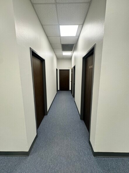 More Photos Of 9841-9879 Chartwell Dr, Dallas Distribution For Lease
